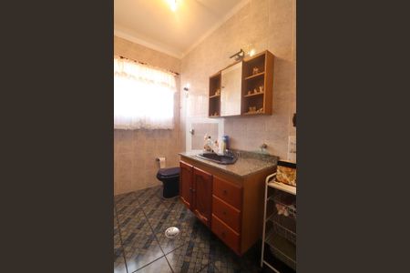 Casa à venda com 171m², 3 quartos e 2 vagasBanheiro Social