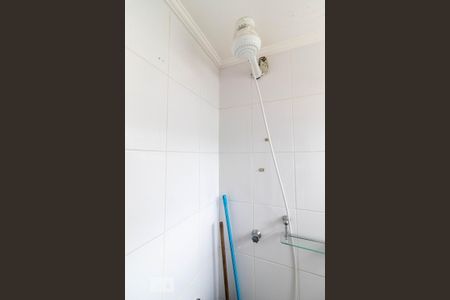 Apartamento à venda com 95m², 3 quartos e 1 vaga Apartamento à venda com 95m², 3 quartos e 1 vagaBanheiro de Serviço - Chuveiro Elétrico