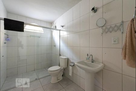 Casa à venda com 360m², 3 quartos e 4 vagas Casa à venda com 360m², 3 quartos e 4 vagasBanheiro