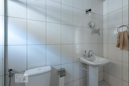 Casa à venda com 360m², 3 quartos e 4 vagas Casa à venda com 360m², 3 quartos e 4 vagasBanheiro