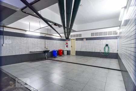 Apartamento à venda com 84m², 3 quartos e 2 vagas Apartamento à venda com 84m², 3 quartos e 2 vagasLava Rapido