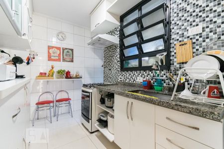 Apartamento à venda com 84m², 3 quartos e 2 vagas Apartamento à venda com 84m², 3 quartos e 2 vagasCozinha