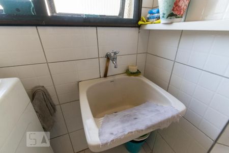 Apartamento à venda com 84m², 3 quartos e 2 vagas Apartamento à venda com 84m², 3 quartos e 2 vagasLavanderia