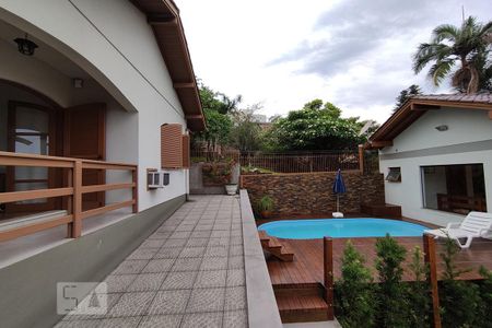 Casa à venda com 192m², 2 quartos e 2 vagasCorredor