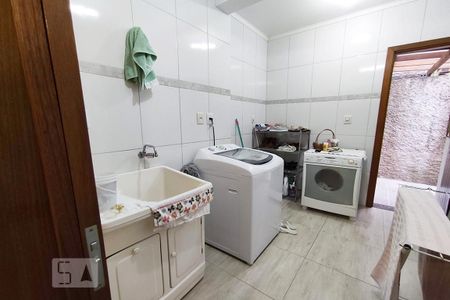 Casa à venda com 192m², 2 quartos e 2 vagasÁrea de Serviço