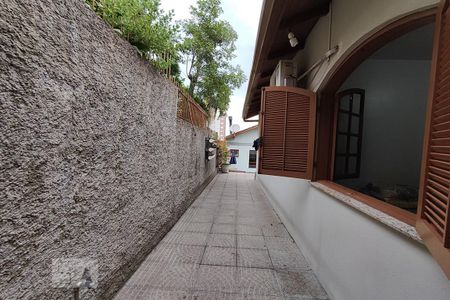Casa à venda com 192m², 2 quartos e 2 vagasCorredor