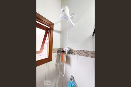 Casa à venda com 192m², 2 quartos e 2 vagasBanheiro 2