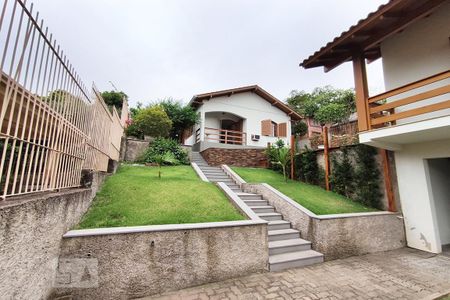 Casa à venda com 192m², 2 quartos e 2 vagasFachada