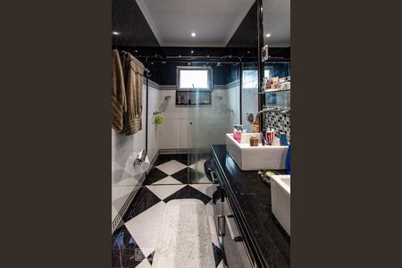 Apartamento à venda com 368m², 4 quartos e 2 vagasBanheiro da Suíte 1