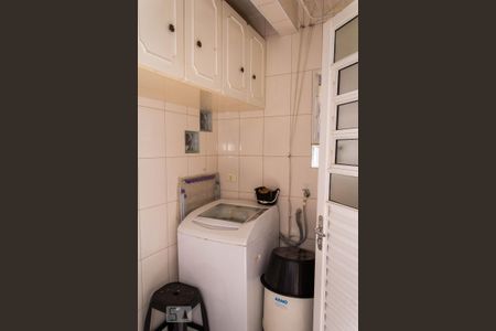 Casa à venda com 122m², 2 quartos e 3 vagas Casa à venda com 122m², 2 quartos e 3 vagasÁrea de Serviço