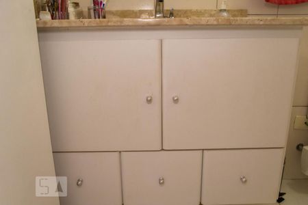 Casa à venda com 122m², 2 quartos e 3 vagas Casa à venda com 122m², 2 quartos e 3 vagasSuíte do Quarto 2