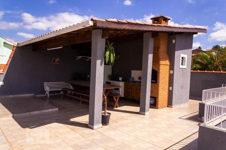 Casa à venda com 122m², 2 quartos e 3 vagas Casa à venda com 122m², 2 quartos e 3 vagasVaranda gourmet