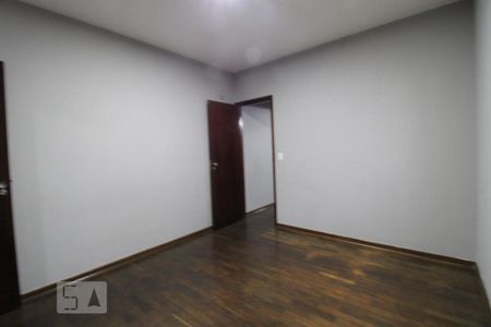 Casa à venda com 200m², 3 quartos e 2 vagasCopa