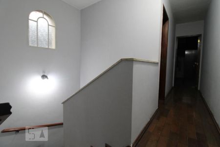 Casa à venda com 200m², 3 quartos e 2 vagasCorredor dos quartos