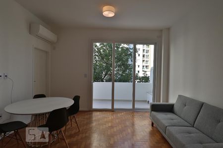 Sala de apartamento para alugar com 1 quarto, 70m² em Cerqueira César, São Paulo