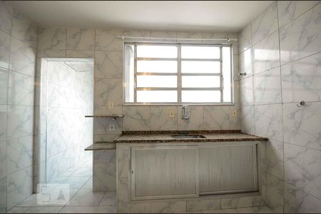 Apartamento para alugar com 93m², 2 quartos e 1 vagaCozinha