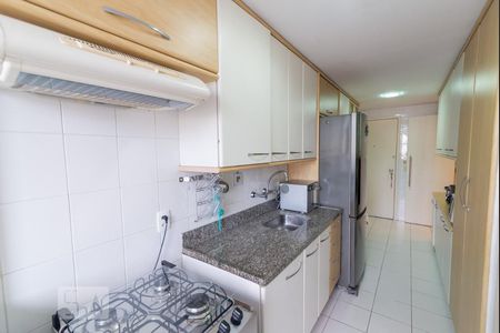 Apartamento à venda com 85m², 2 quartos e 1 vaga Apartamento à venda com 85m², 2 quartos e 1 vagaCozinha