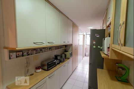 Apartamento à venda com 85m², 2 quartos e 1 vaga Apartamento à venda com 85m², 2 quartos e 1 vagaCozinha