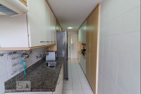Apartamento à venda com 85m², 2 quartos e 1 vaga Apartamento à venda com 85m², 2 quartos e 1 vagaCozinha
