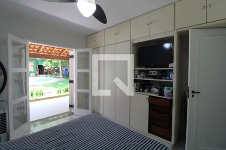 Casa à venda com 300m², 3 quartos e 4 vagasSuíte