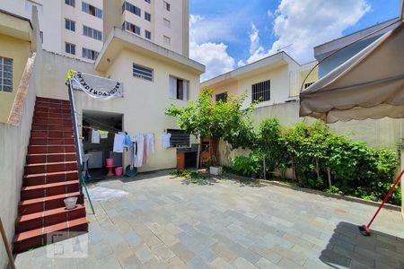 Casa à venda com 220m², 4 quartos e 4 vagasQuintal