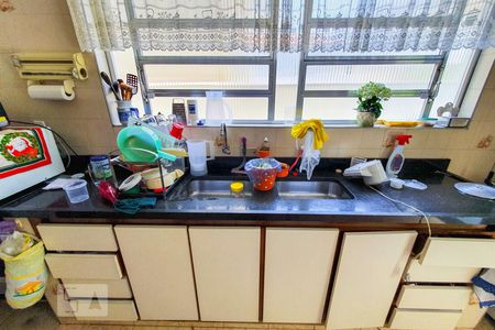 Casa à venda com 220m², 4 quartos e 4 vagasCozinha