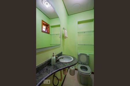 Casa à venda com 250m², 5 quartos e 6 vagasLavabo 