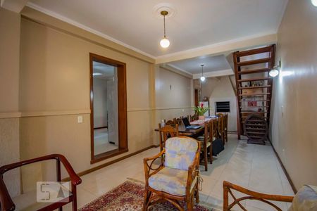 Casa à venda com 250m², 5 quartos e 6 vagasSalão de Festa 