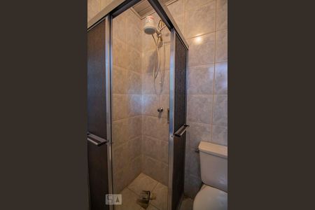 Casa à venda com 250m², 5 quartos e 6 vagasBanheiro da Suíte 1