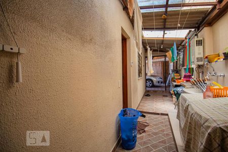 Casa à venda com 250m², 5 quartos e 6 vagasLavanderia 