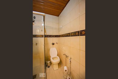 Casa à venda com 250m², 5 quartos e 6 vagasBanheiro 3