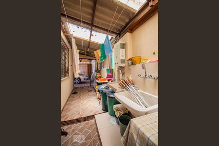 Casa à venda com 250m², 5 quartos e 6 vagasLavanderia 