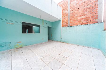 Casa à venda com 200m², 3 quartos e 2 vagasQuintal Fundos