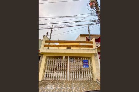 Casa à venda com 200m², 3 quartos e 2 vagasFachada