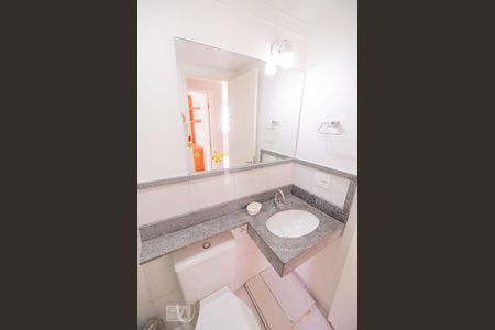 Apartamento à venda com 62m², 2 quartos e 1 vaga Apartamento à venda com 62m², 2 quartos e 1 vagaBanheiro Social