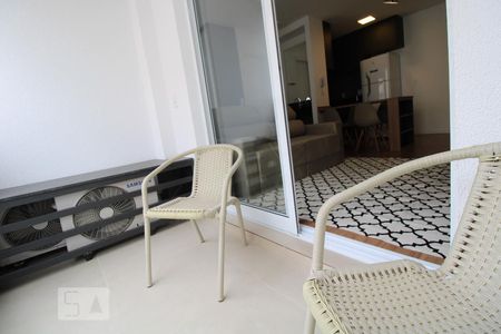 Sacada de apartamento para alugar com 1 quarto, 41m² em Vila Itapura, Campinas