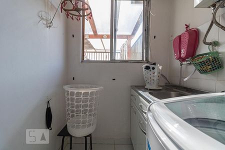Apartamento para alugar com 105m², 2 quartos e 1 vaga Apartamento para alugar com 105m², 2 quartos e 1 vagaCozinha e Área de Serviço