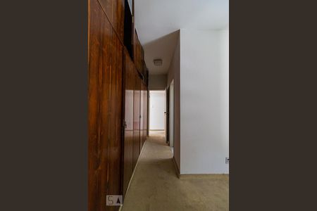 Apartamento à venda com 200m², 4 quartos e 2 vagas Apartamento à venda com 200m², 4 quartos e 2 vagasSuíte