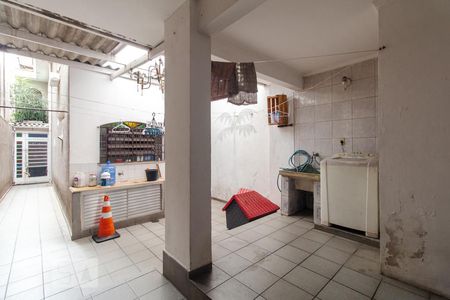 Casa à venda com 260m², 6 quartos e 2 vagasÁrea de serviço