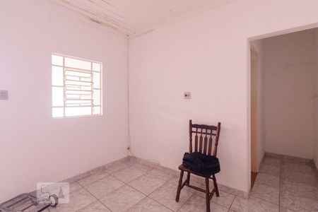 Casa à venda com 244m², 4 quartos e 3 vagas Casa à venda com 244m², 4 quartos e 3 vagasSala - edícula