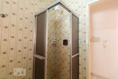 Casa à venda com 244m², 4 quartos e 3 vagas Casa à venda com 244m², 4 quartos e 3 vagasBanheiro - edícula