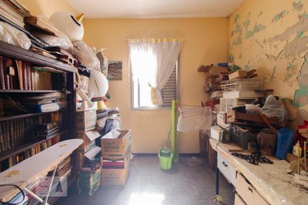 Casa à venda com 244m², 4 quartos e 3 vagas Casa à venda com 244m², 4 quartos e 3 vagasQuarto 4