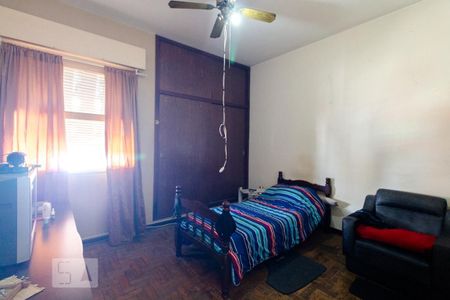 Casa à venda com 244m², 4 quartos e 3 vagas Casa à venda com 244m², 4 quartos e 3 vagasQuarto 2