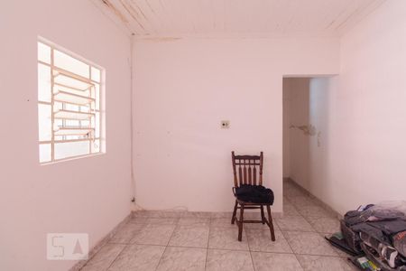 Casa à venda com 244m², 4 quartos e 3 vagas Casa à venda com 244m², 4 quartos e 3 vagasSala - edícula