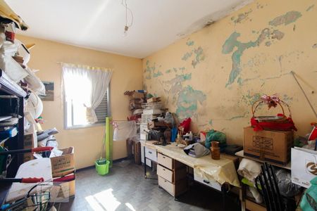 Casa à venda com 244m², 4 quartos e 3 vagas Casa à venda com 244m², 4 quartos e 3 vagasQuarto 4