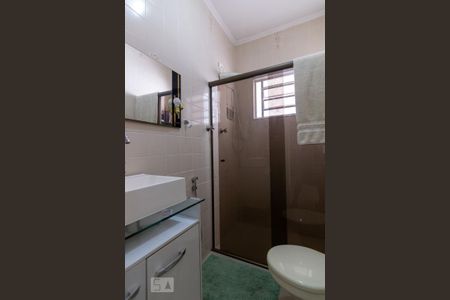 Casa à venda com 140m², 3 quartos e 4 vagas Casa à venda com 140m², 3 quartos e 4 vagasBanheiro