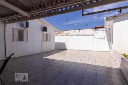 Casa à venda com 140m², 3 quartos e 4 vagas Casa à venda com 140m², 3 quartos e 4 vagasÁrea Externa