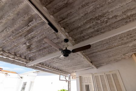 Casa à venda com 140m², 3 quartos e 4 vagas Casa à venda com 140m², 3 quartos e 4 vagasÁrea Externa