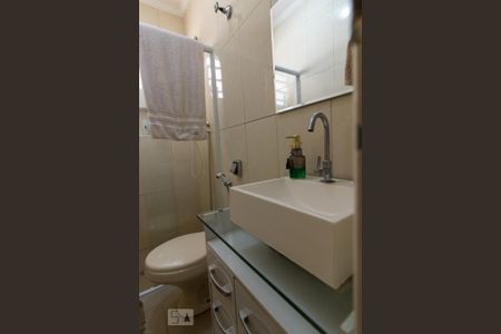 Casa à venda com 140m², 3 quartos e 4 vagas Casa à venda com 140m², 3 quartos e 4 vagasBanheiro