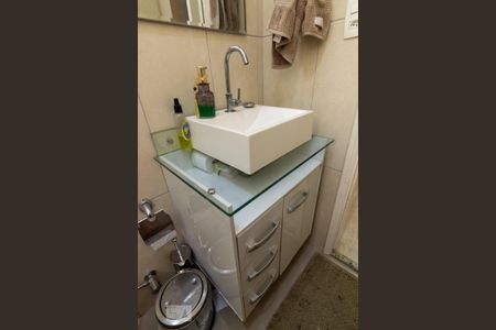 Casa à venda com 140m², 3 quartos e 4 vagas Casa à venda com 140m², 3 quartos e 4 vagasBanheiro